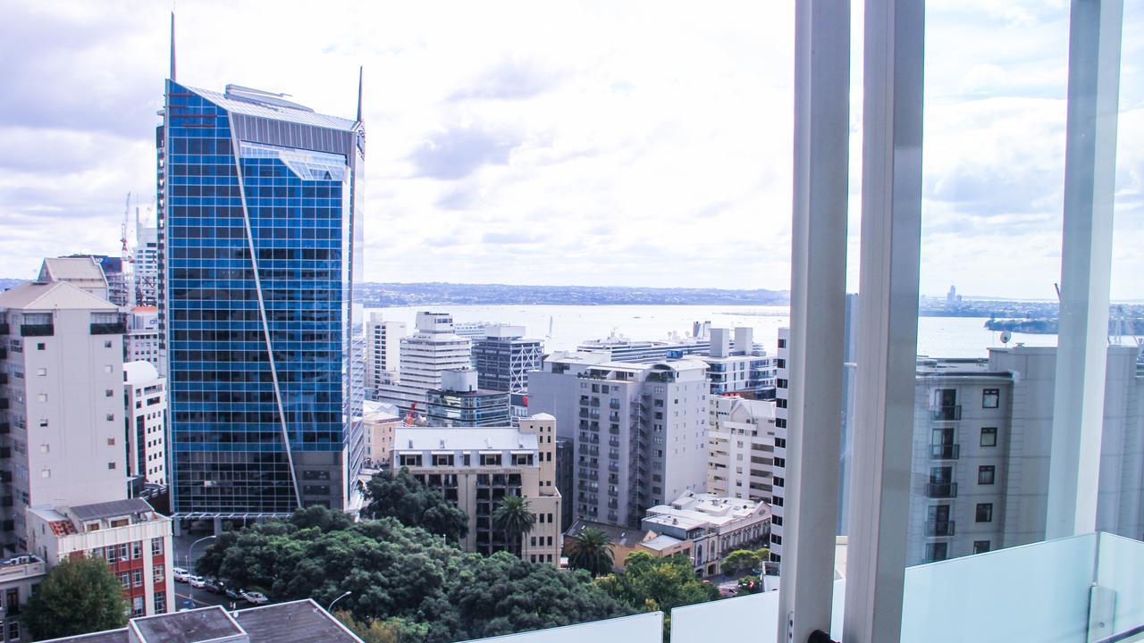Апартаменты Semi Penthouse With Free Parking Окленд Экстерьер фото